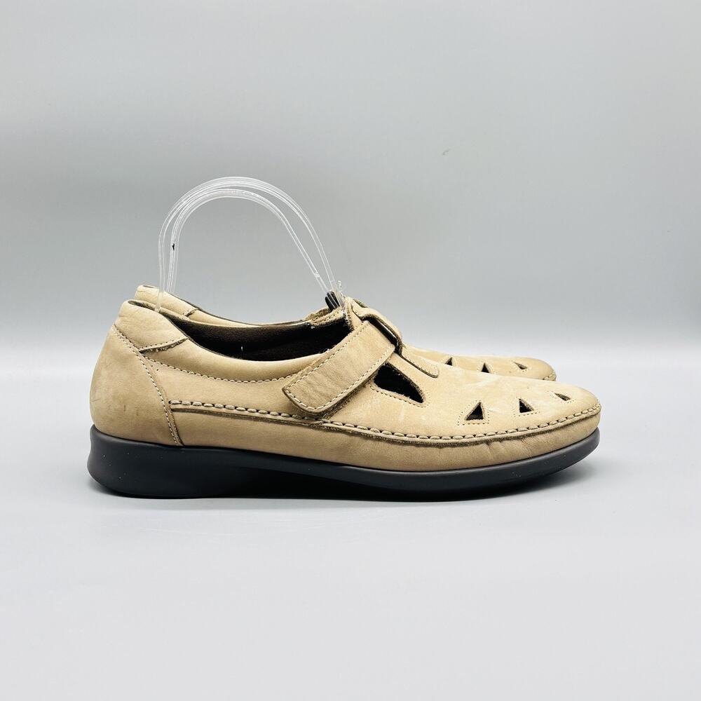 SAS Shoes Womens 9.5 Beige Nubuck Tripad Comfort Mary Jane Cutout Walking Flats